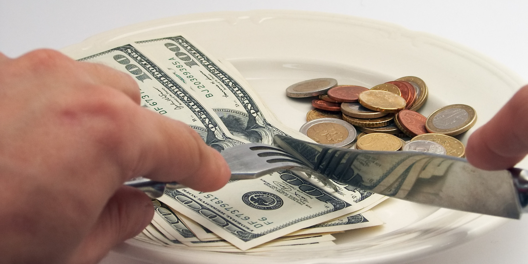 how-tipping-is-changing-in-the-digital-age-bon-appetit