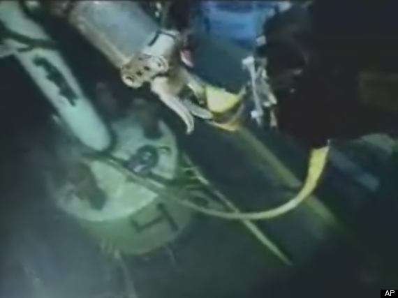 Cut And Cap Gulf Oil Spill