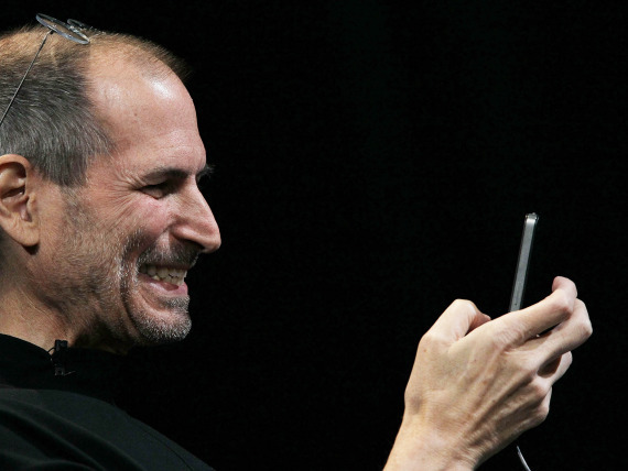 Steve Jobs HECKLED At WWDC 2010 iPhone Demo (VIDEO) Steve Jobs HECKLED At WWDC 2010 iPhone Demo (VIDEO)