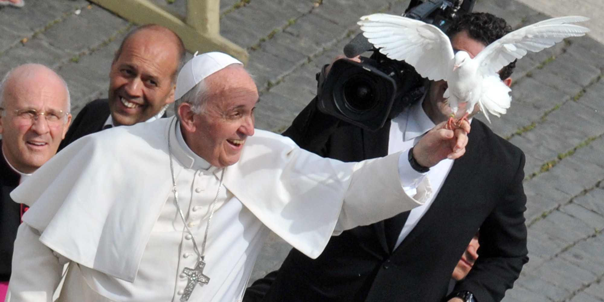 So About That Hawk The Vatican Hired To Protect Those Doves... HuffPost