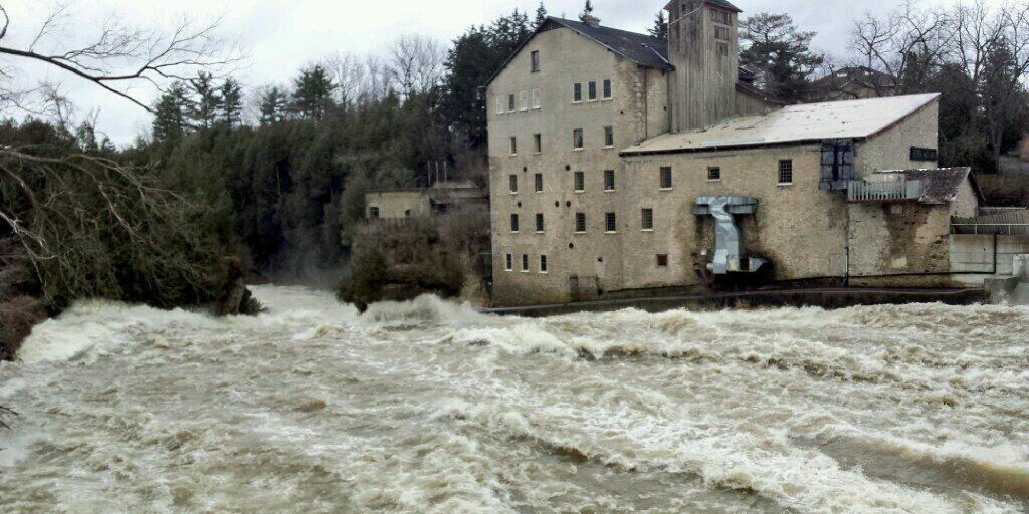 Grand River Flooding Reminds Us Of Alberta (TWEETS)