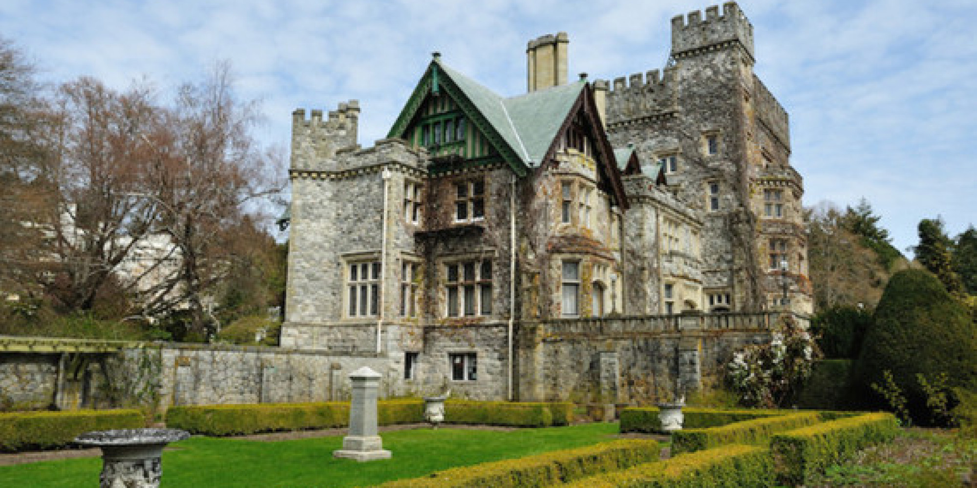 The School From the X-Men Movies Is Actually Canada's Most Haunted Castle | Roadtrippers2000 x 1000