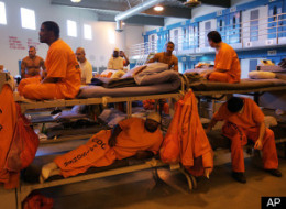 arnold schwarzenegger, overcrowded prisons