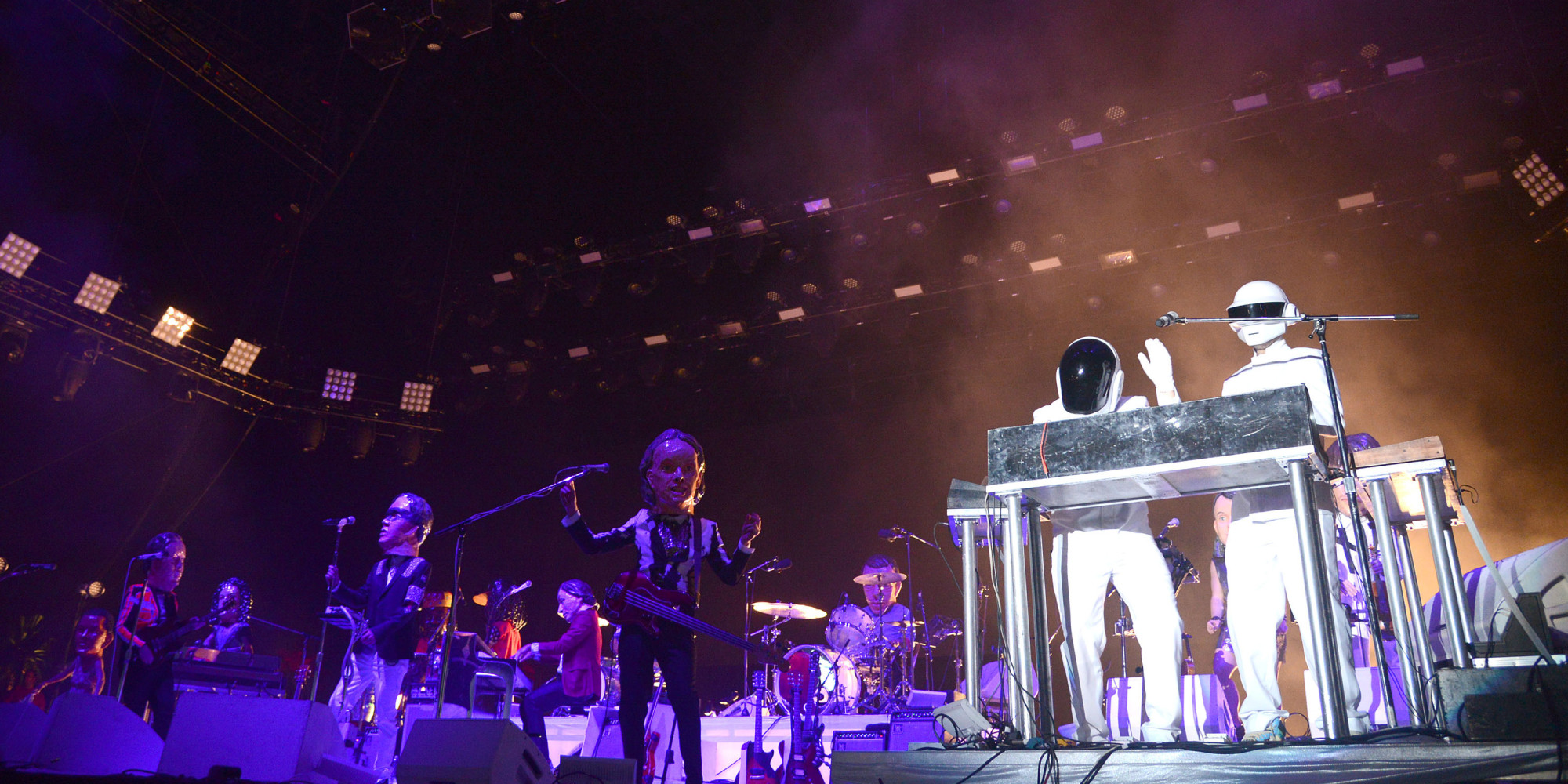 Arcade Fire Brings Out 'Daft Punk' At Coachella, Hilariously Shatters