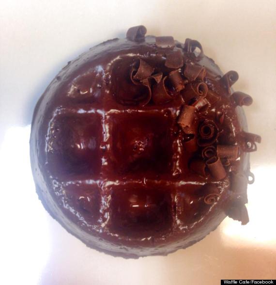 chocolate wonut