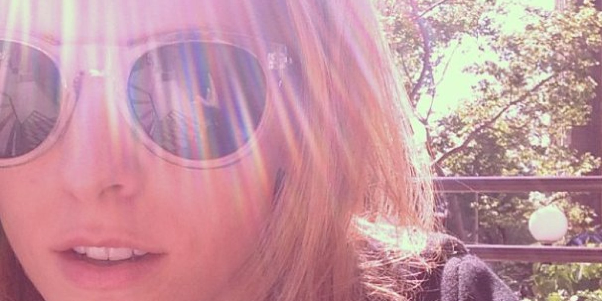 Every Glorious Selfie Anna Kendrick Has Ever Taken Huffpost 