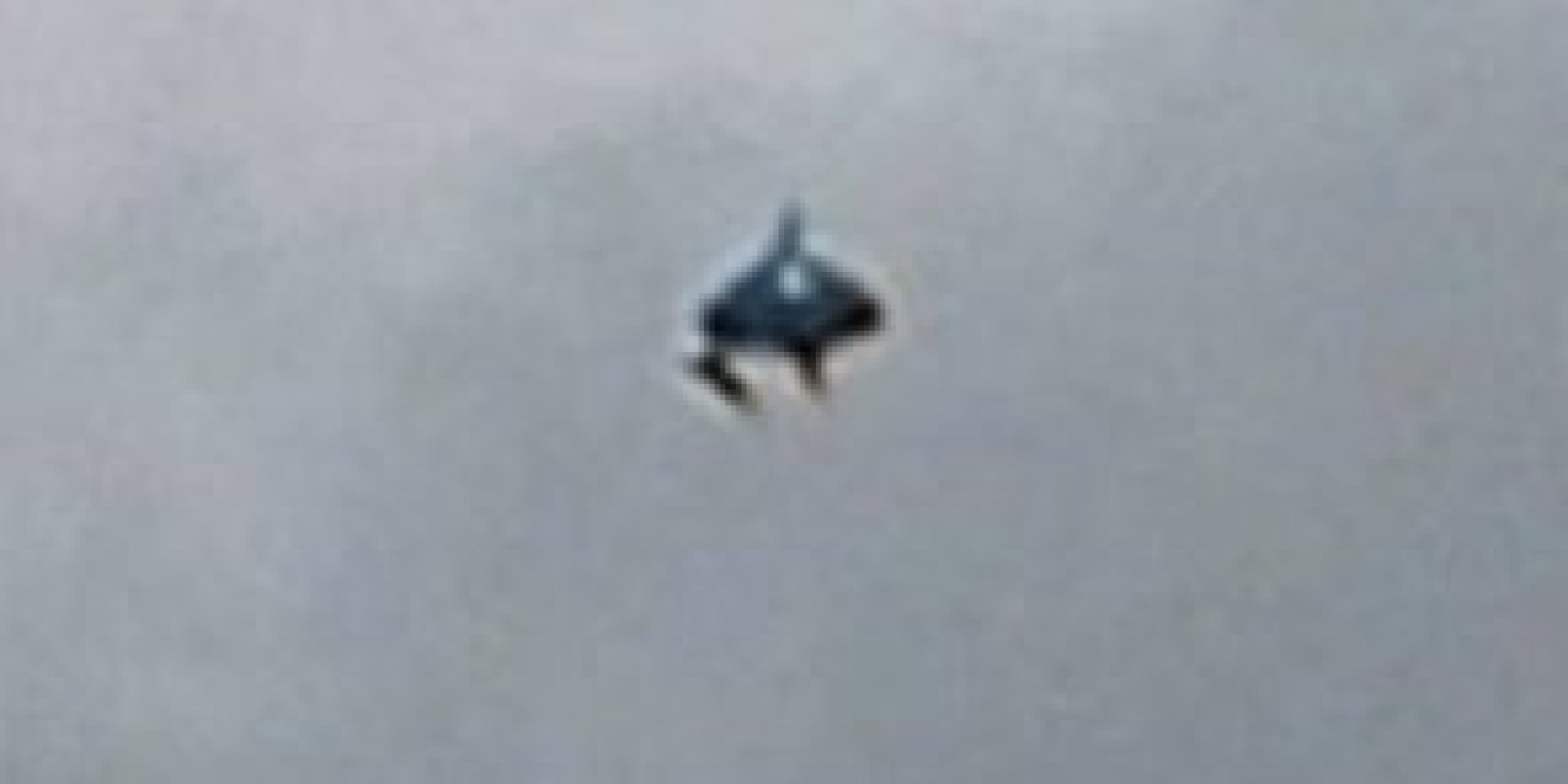 UFO In North London Rotating Craft Spotted Hovering Above Highbury