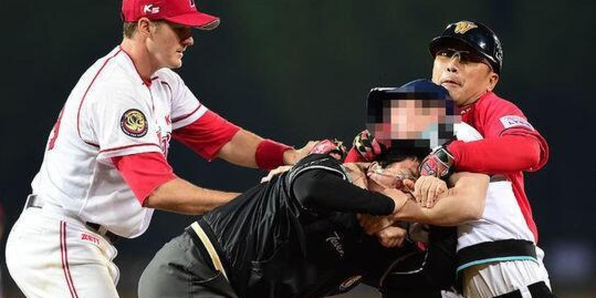Umpire Attacked At Baseball Game In South Korea