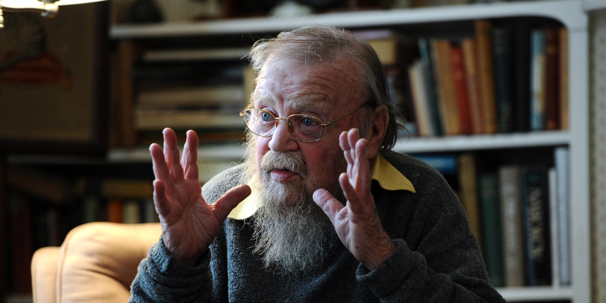 Farley Mowat Dead Acclaimed Canadian Author Dies At 92