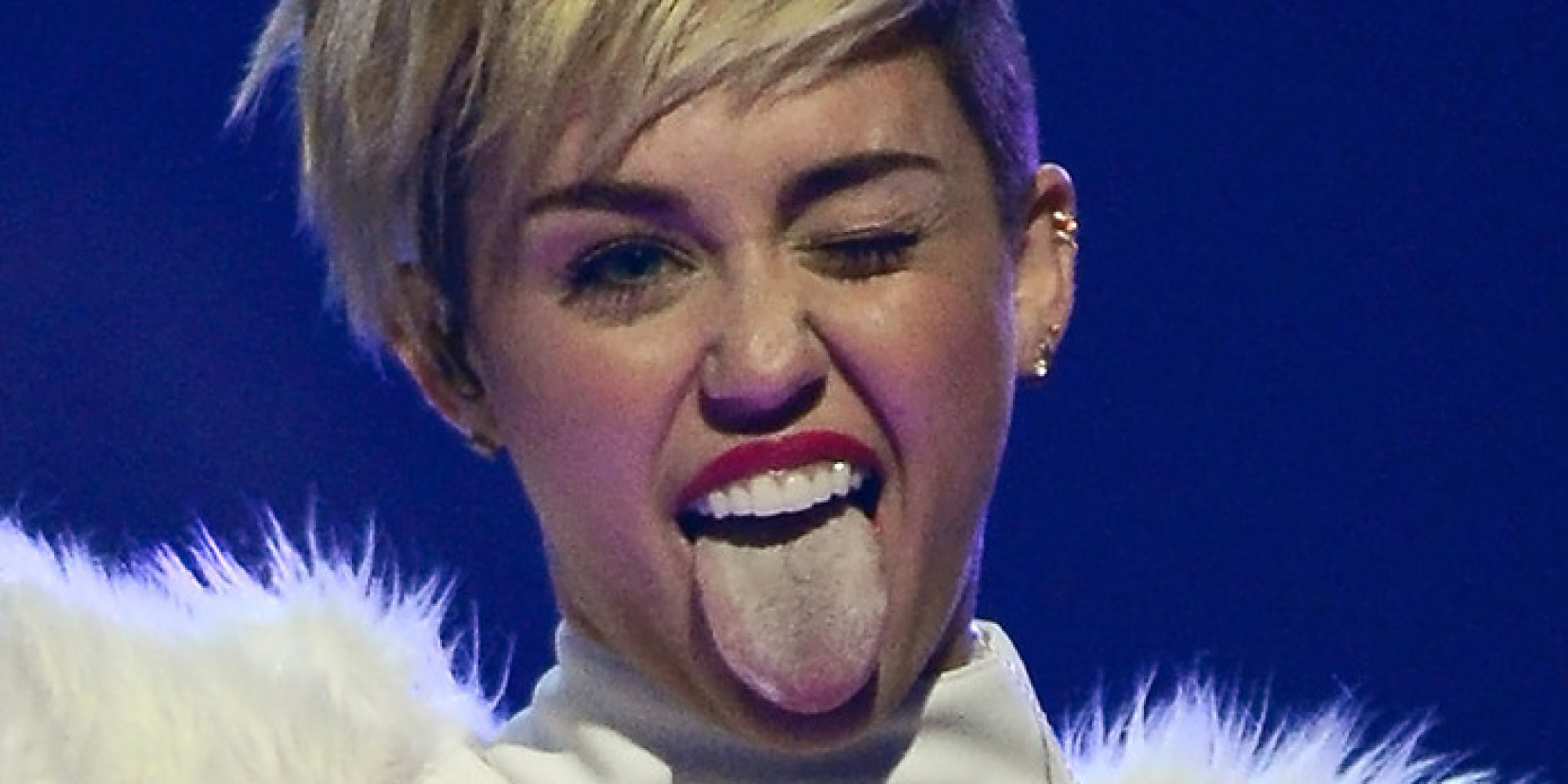 miley cyrus tongue sexy picture sex rusia girl