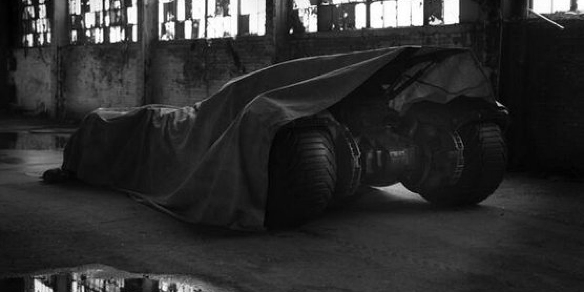 first-look-at-the-new-batmobile-from-batman-vs-superman-huffpost