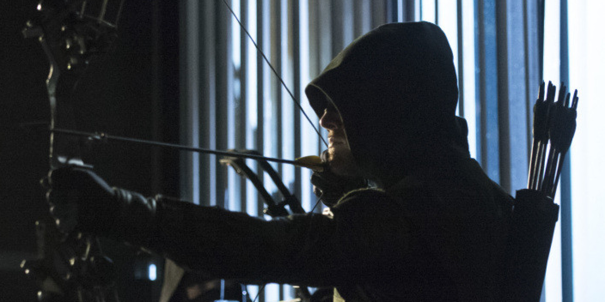 Arrow Finale Review Epic Awesome Showdowns In Starling City Huffpost 2407