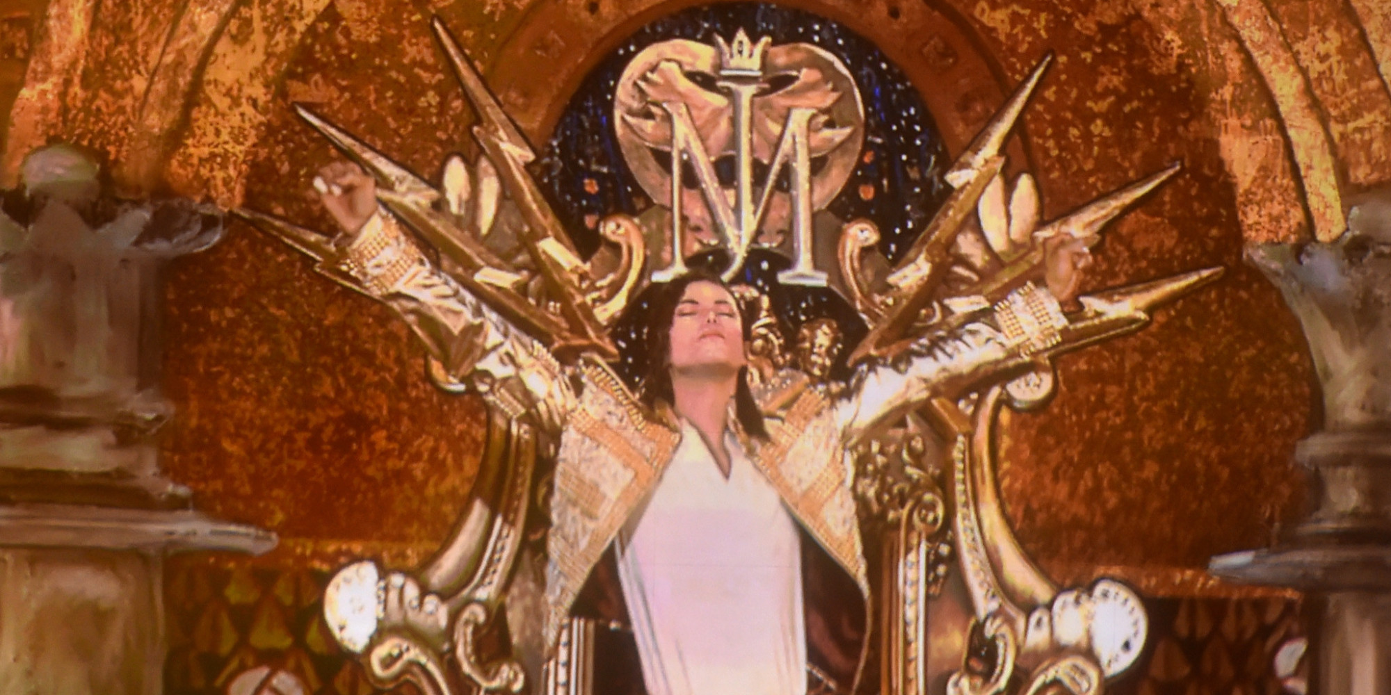 Billboard Music Awards 2014 Michael Jackson Hologram Performs New