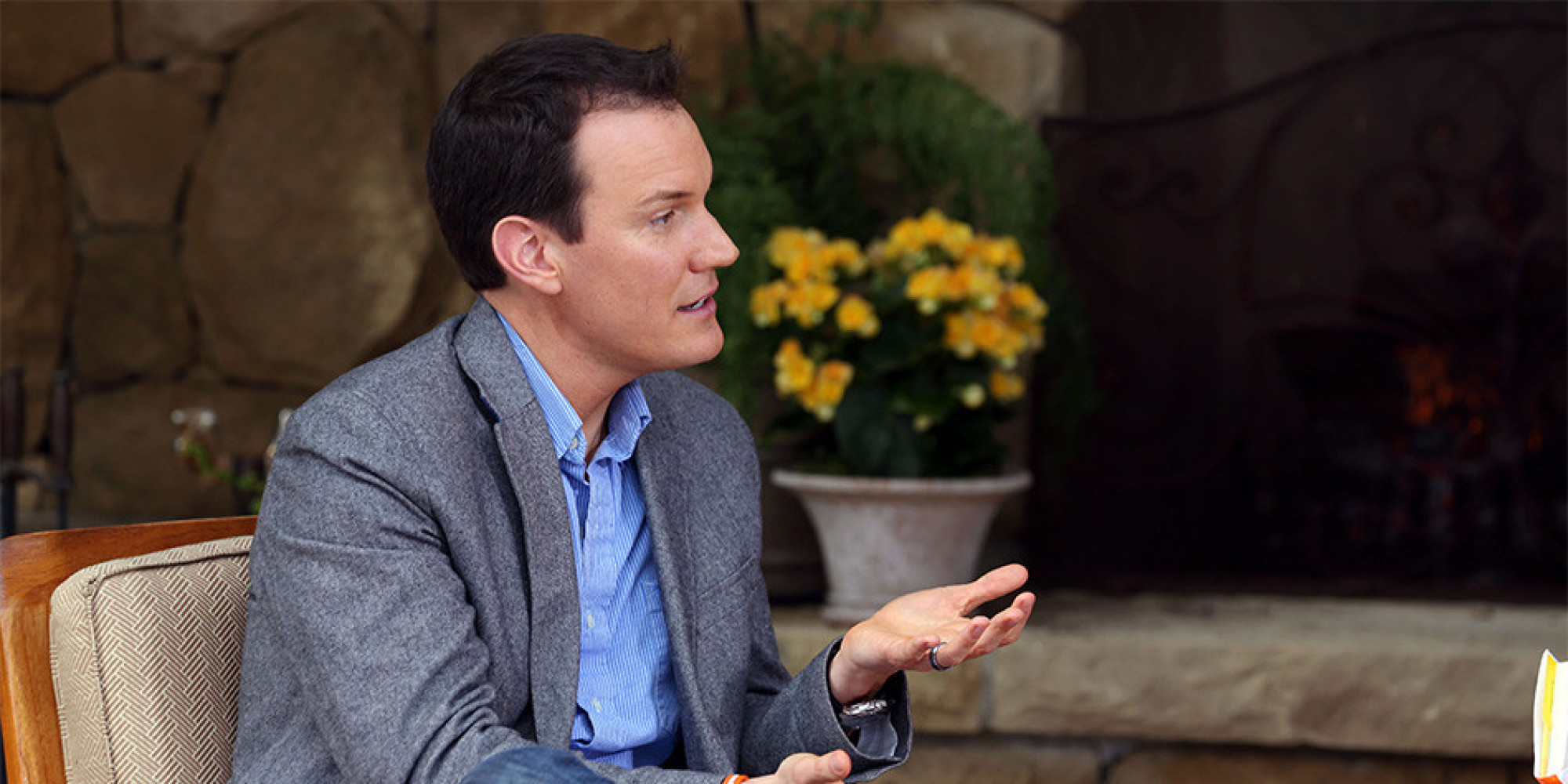 Happiness Researcher Shawn Achor Says Sending This Email Could Help You