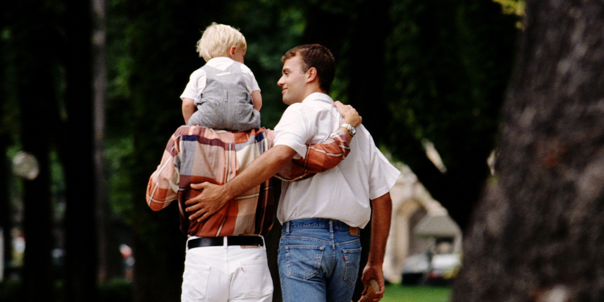 Gay Dads Brain Activity Pattern Resembles Both New Mothers And Fathers 