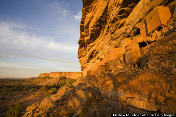 dogon cliff houses
