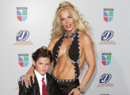 Barely Dressed Niurka Marcos Brings Her Son To Univision Awards (PHOTOS)