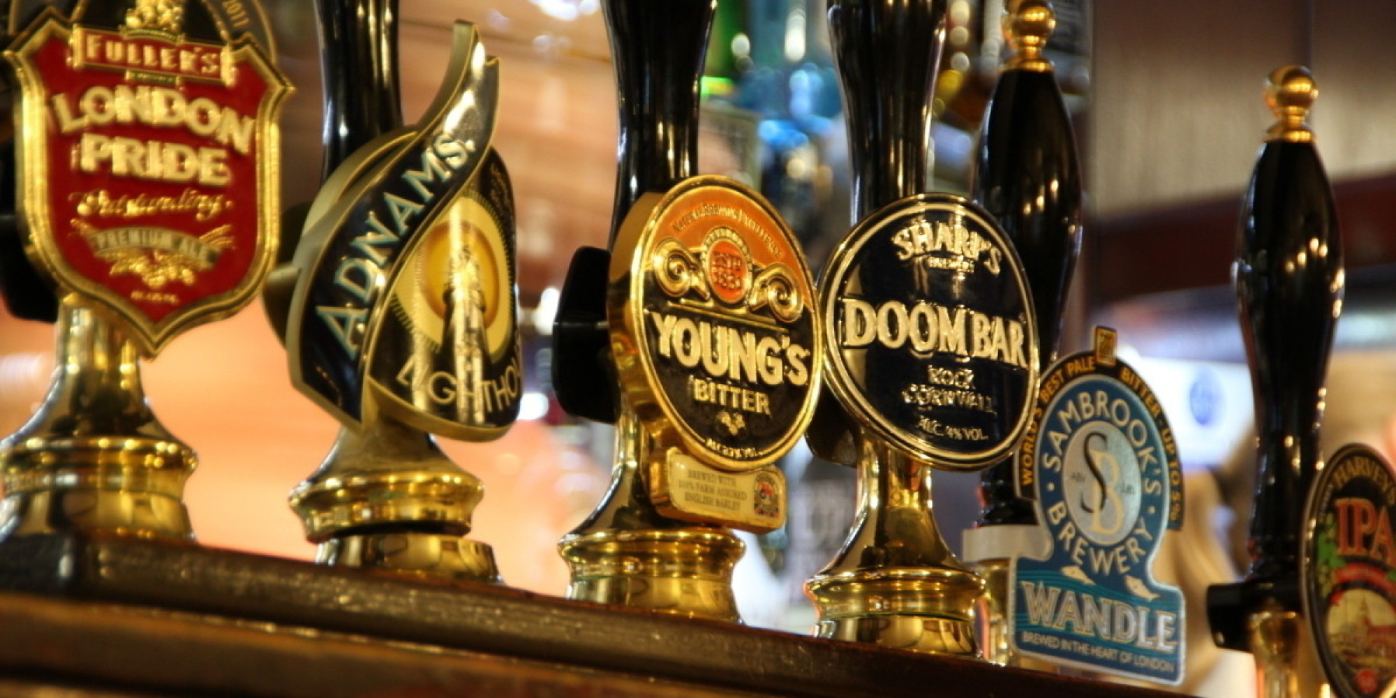 Go Here To Watch The Game 11 Awesome Sports Bars Around The World HuffPost