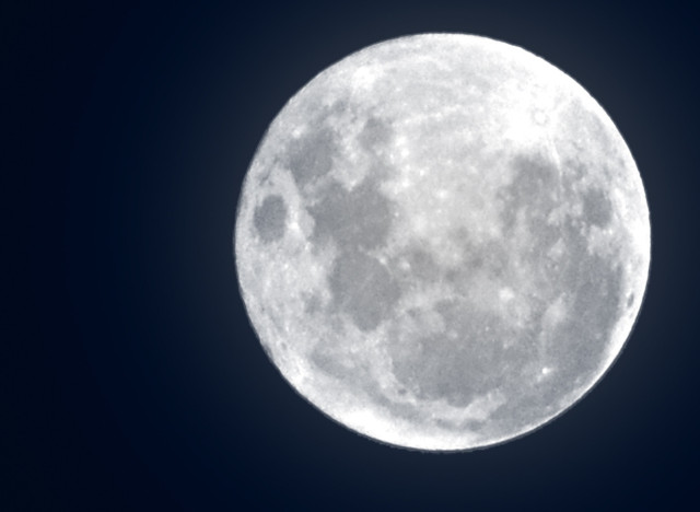 à Quoi Ressemblait La Lune Le Jour De Ma Naissance Pourquoi la face cachée de la Lune est différente ? Des scientifiques