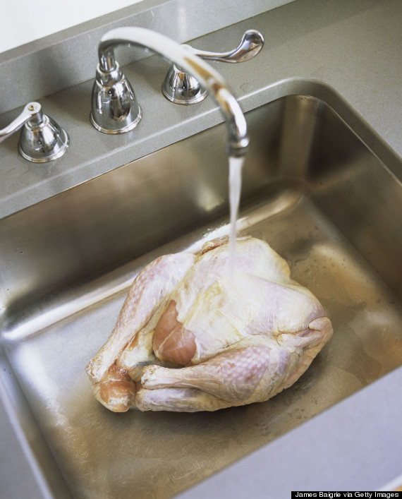 Should I Wash Raw Chicken? No, Say Health Experts, It Could Cause Food