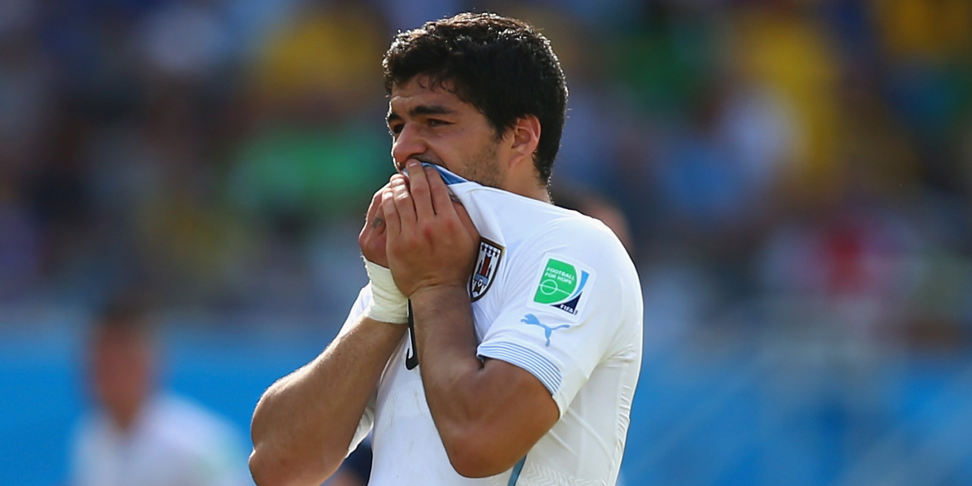 Luis Suarez Apologizes And Promises Never To Bite Anyone Again | HuffPost