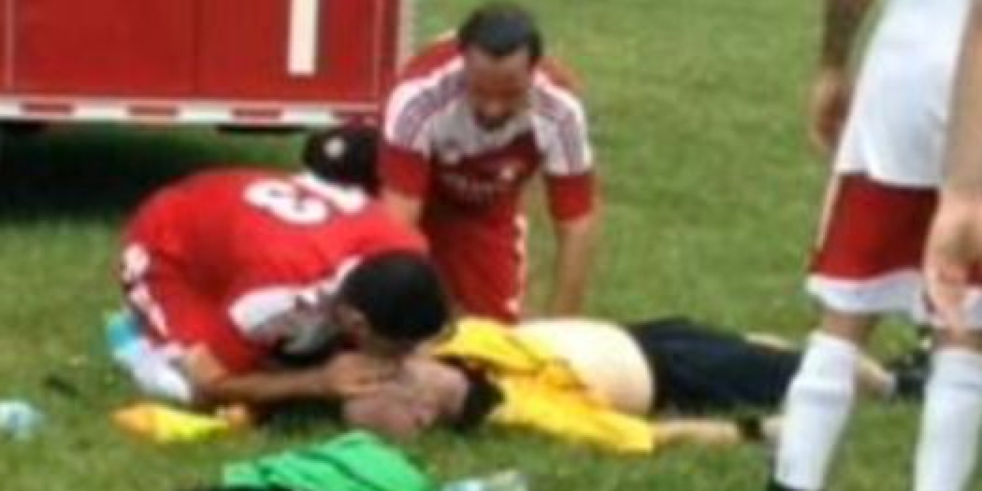 Soccer Player Punches Referee And Knocks Him Out Cold HuffPost UK