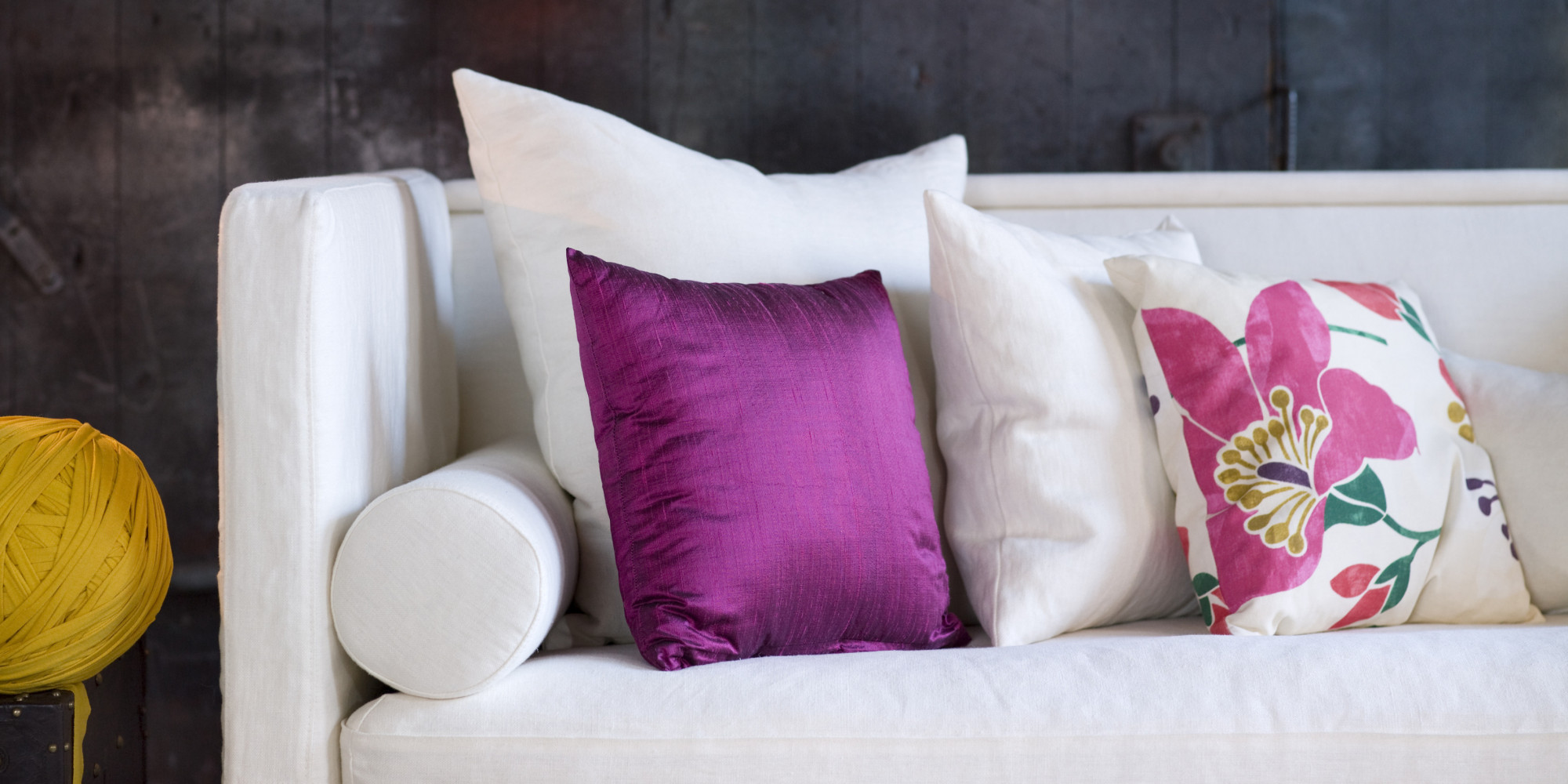 Throw Pillows: 4 Tips to Style Your Sofa Alessandra Wood