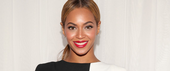 BEYONCE SMILING