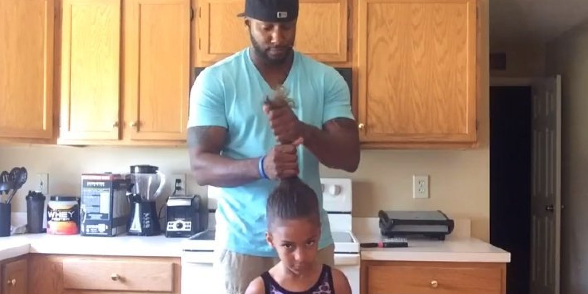 Dad Finds Ingenious Method To Do His Daughters Hair Huffpost