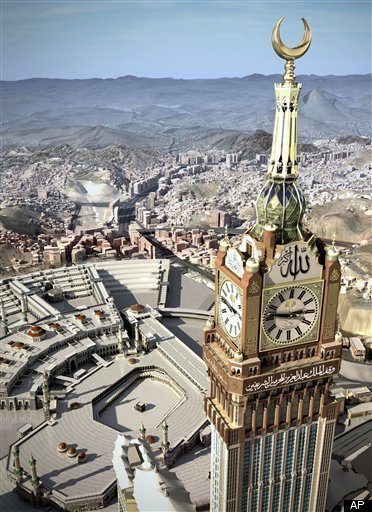 Latest Hot News » ‘World’S Largest Clock’ (PHOTOS): Giant Clock ...