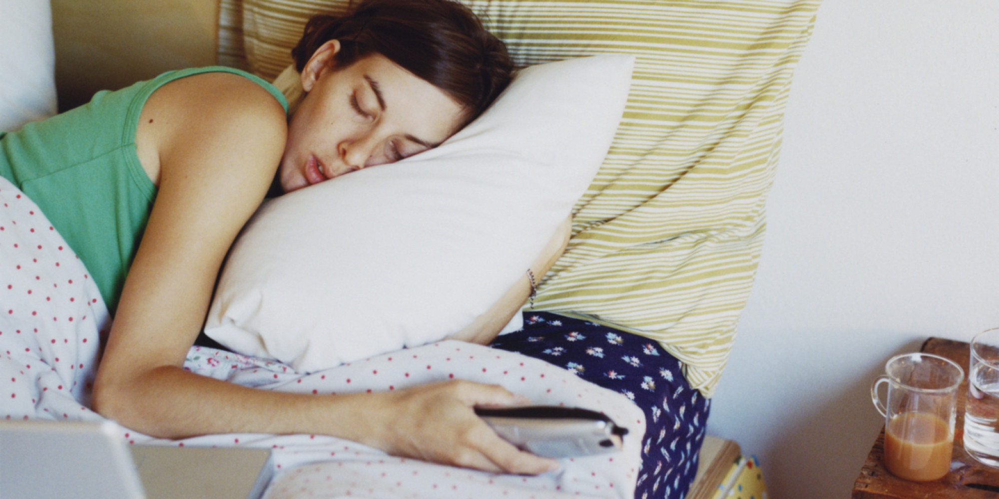 why-does-sleeping-in-just-make-you-more-tired-huffpost