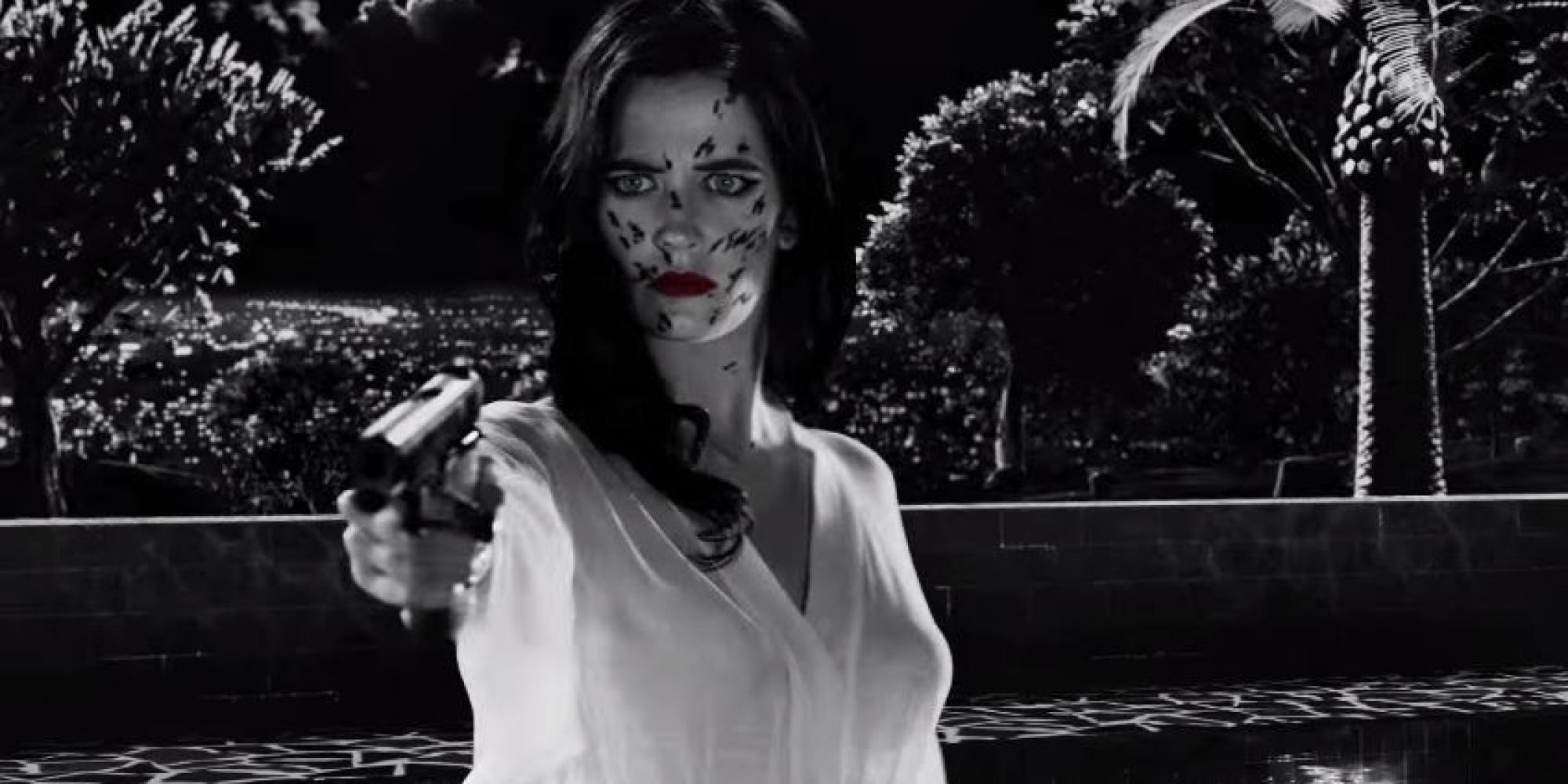 Vidéo. Les Seins D'Eva Green Provoquent La Censure De La Bande-Annonce