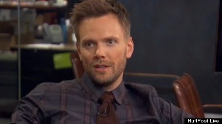 Joel McHale Shares Chris Christie's Reaction To Fat Jokes, Tells Another