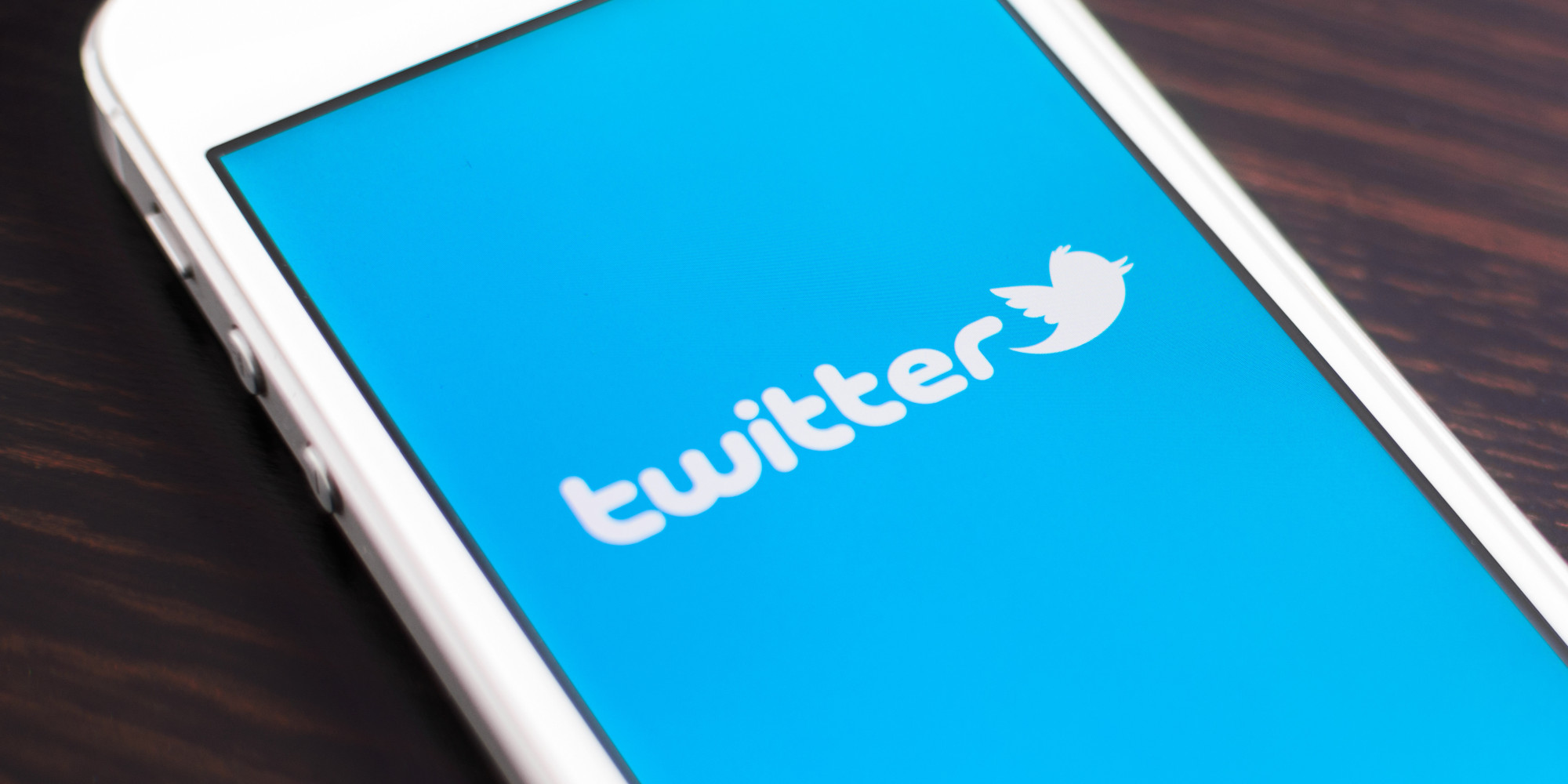 Does a Tweet Make a Difference? | HuffPost