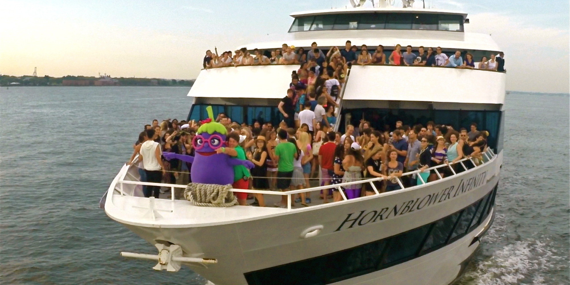 Morning Raves On Boats Before Work This Is Now A Thing HuffPost