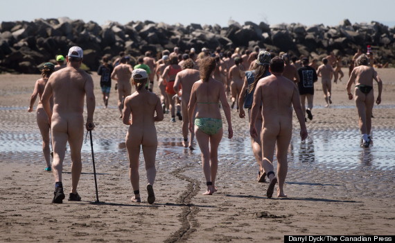 wreck beach bare buns run