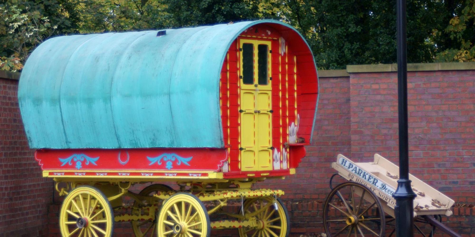 Gypsy Caravans Are The New Thing On Wealthy Homeowners Wish Lists