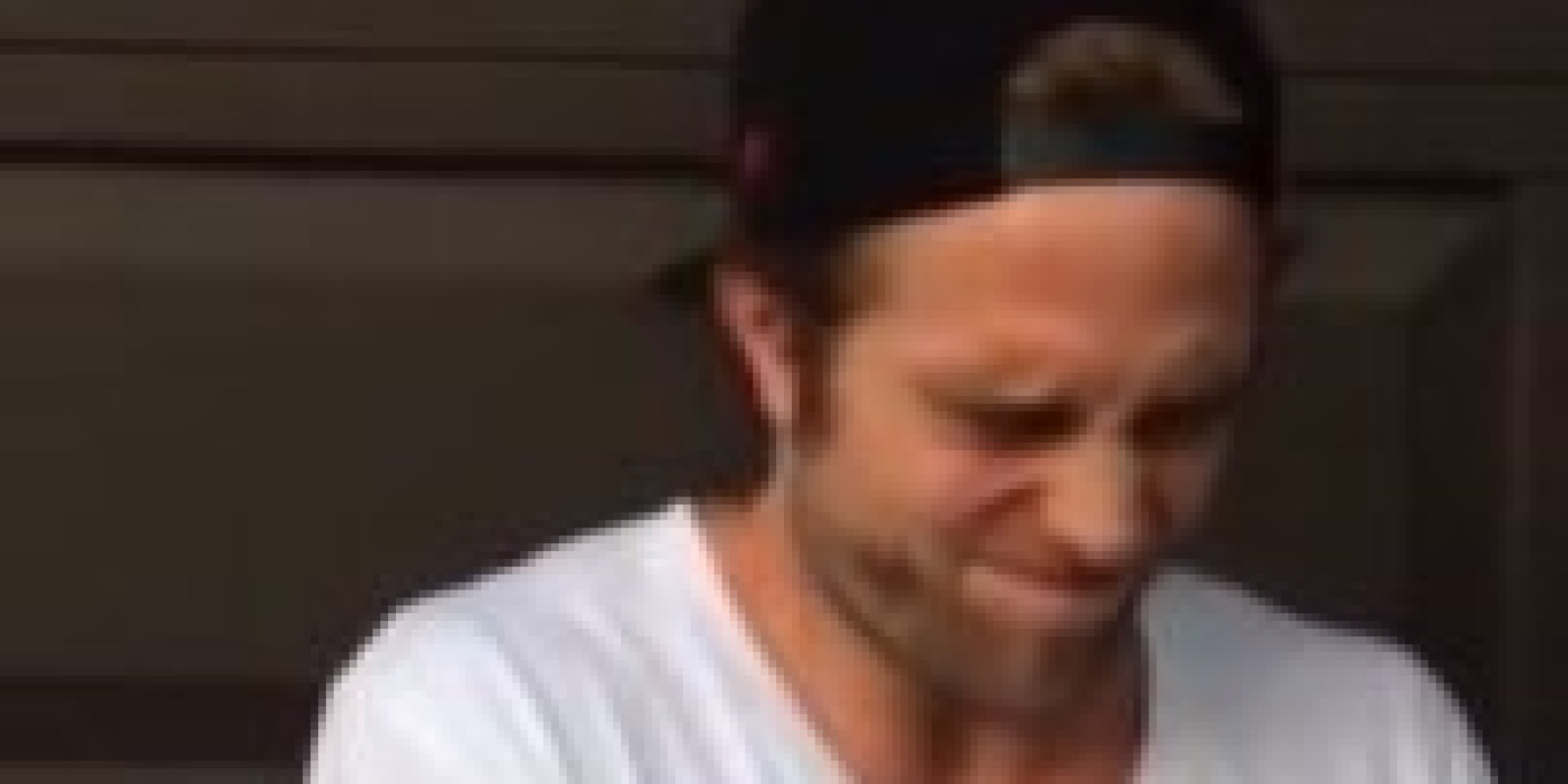 Robert Pattinson Completes The Ice Bucket Challenge In The Most Charming Way Possible HuffPost