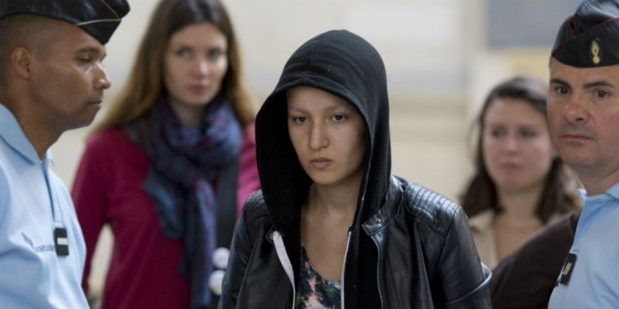 Amina Sboui avoue avoir inventé son agression par des salafistes à Paris