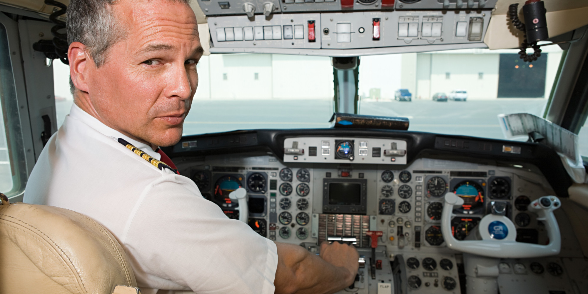 pilots-flight-crews-may-face-higher-melanoma-risk-huffpost