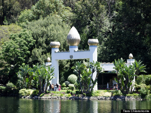 This Hidden Oasis Offers Spiritual Peace In The Heart Of America's Most Notoriously Superficial City