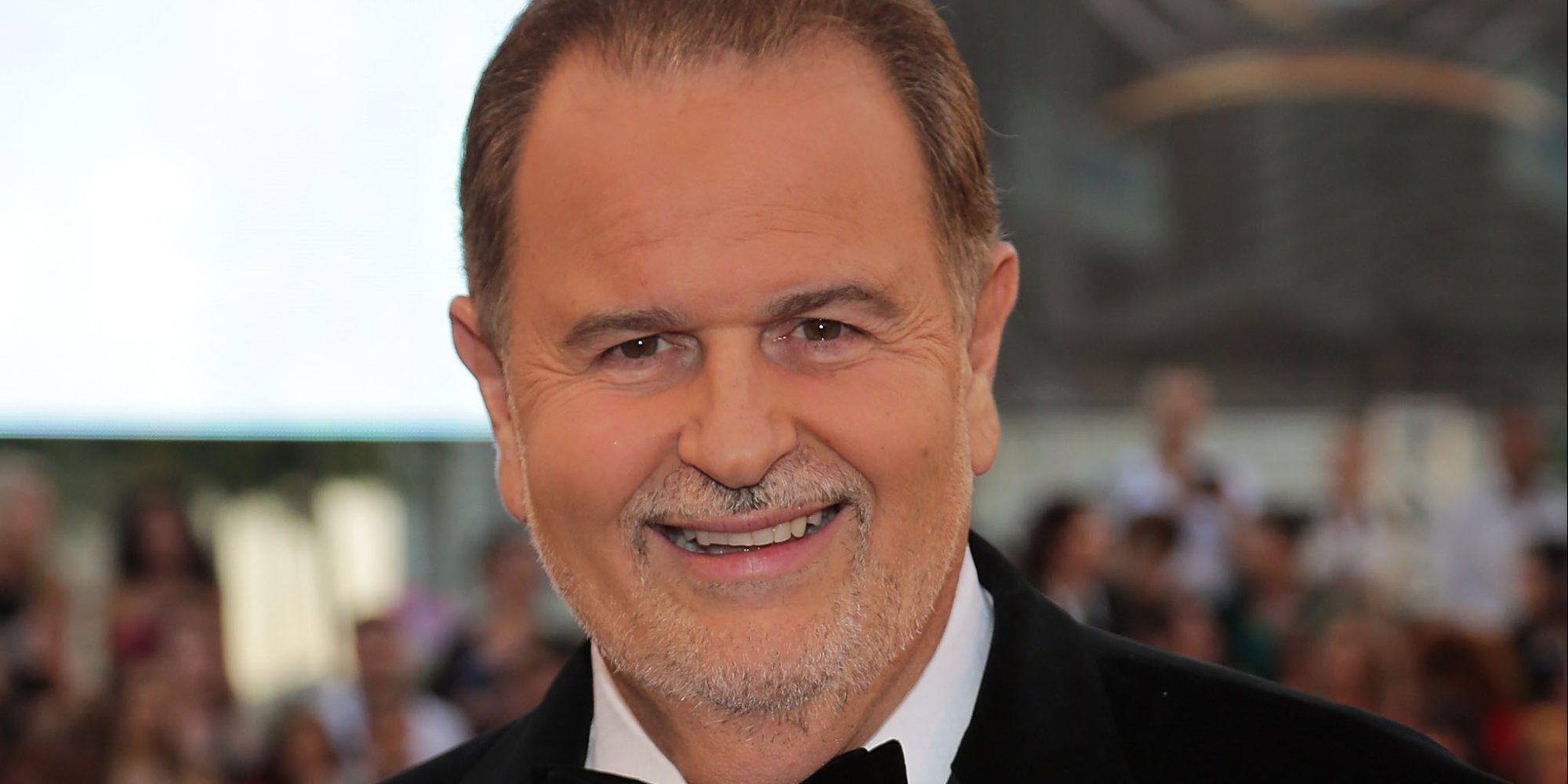 Raul Molina Raúl De Molina Explains Why 'Latinos Are Going To The Spanish Networks