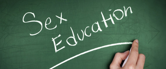 n-SEX-EDUCATION-large570.jpg