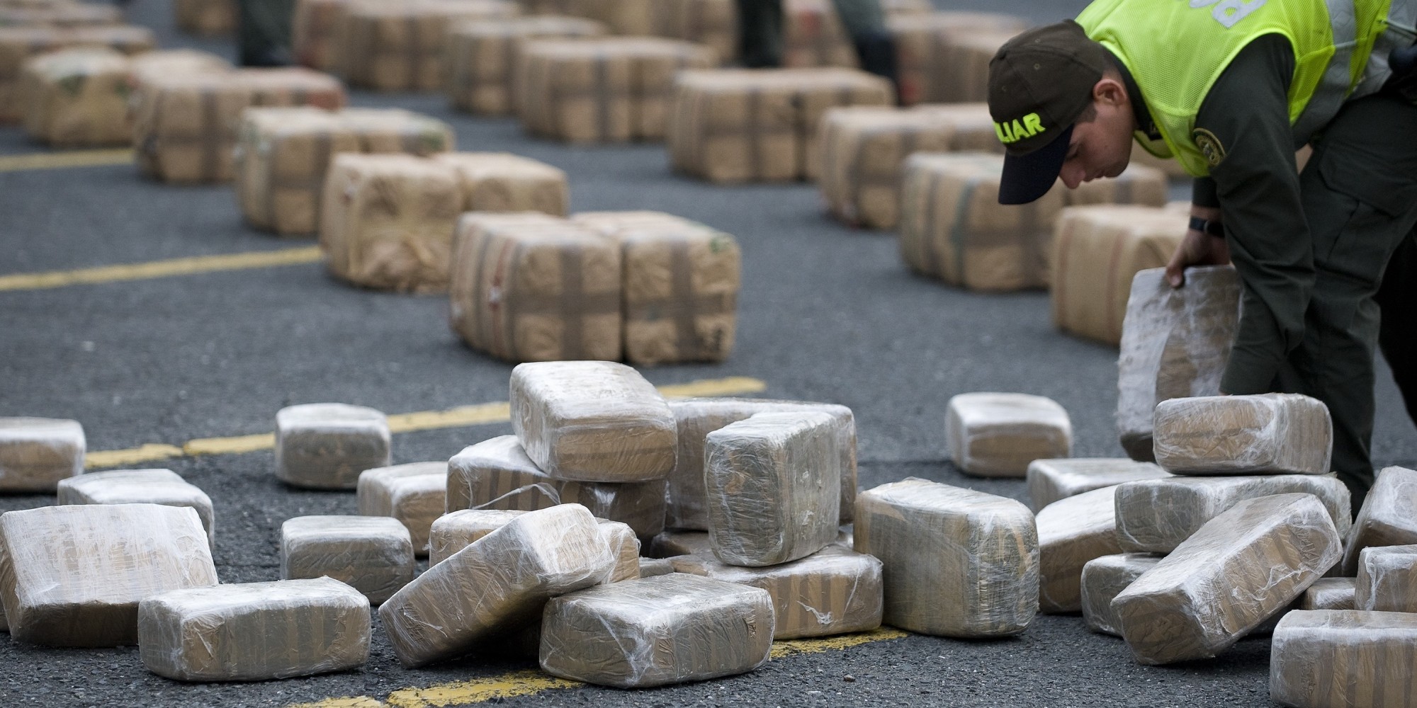 Five Ways To End The Drug War Start By Decriminalizing Drug Use Huffpost