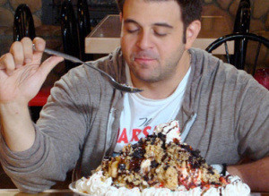 Alton Brown Adam Richman Man Vs Food