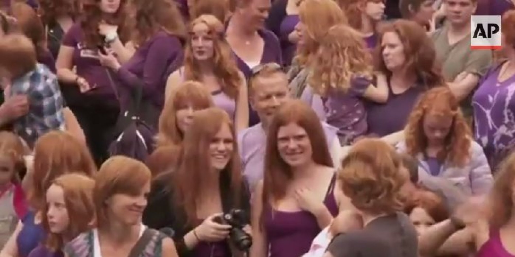 This Is What It Looks Like When Thousands Of Gingers Gather For A Redhead Festival Huffpost 