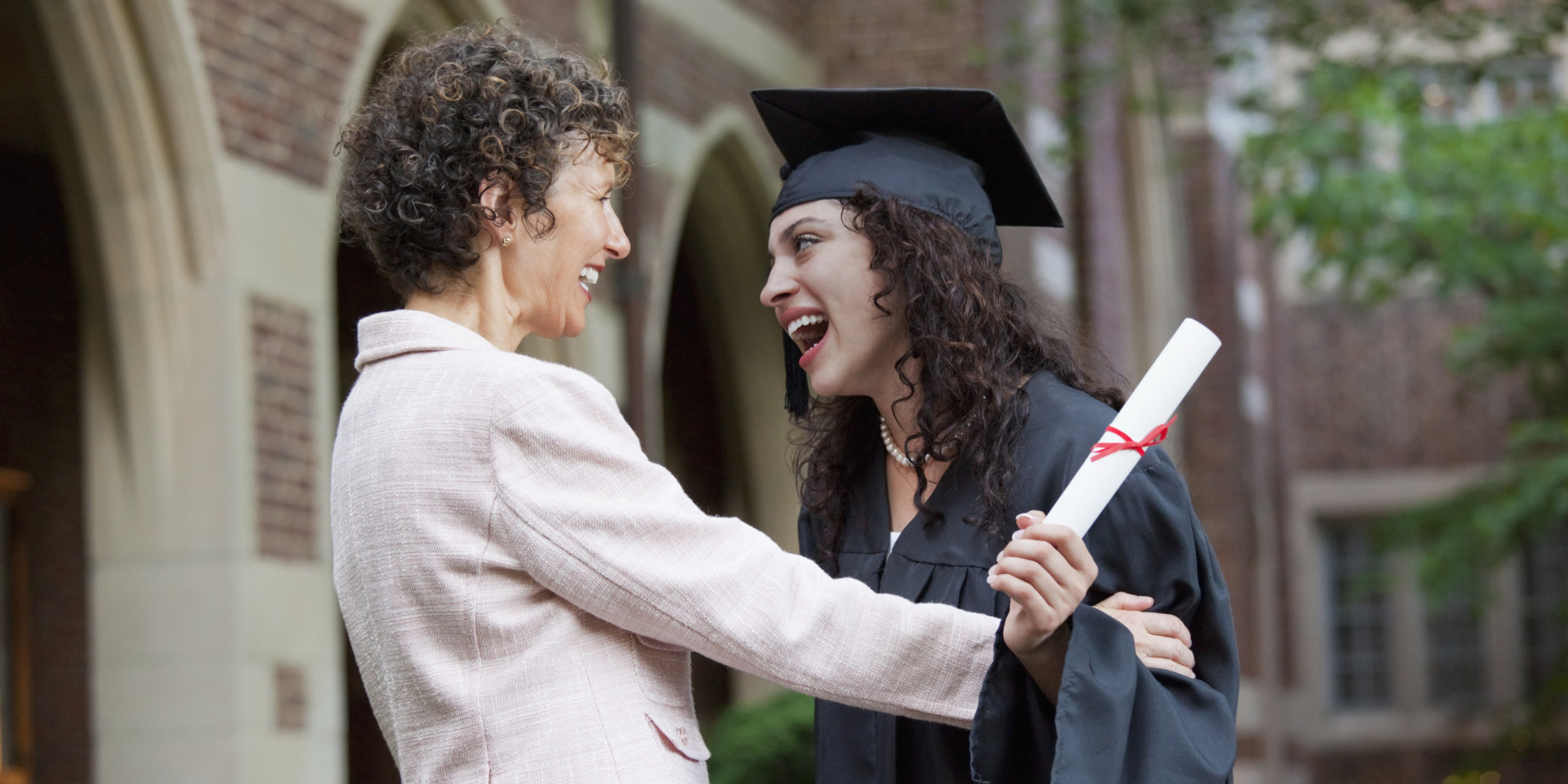 10 Ways To Help Your College Student Avoid The "Financial 15"