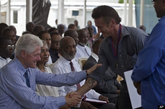 Clinton Foundation Donates To S...
