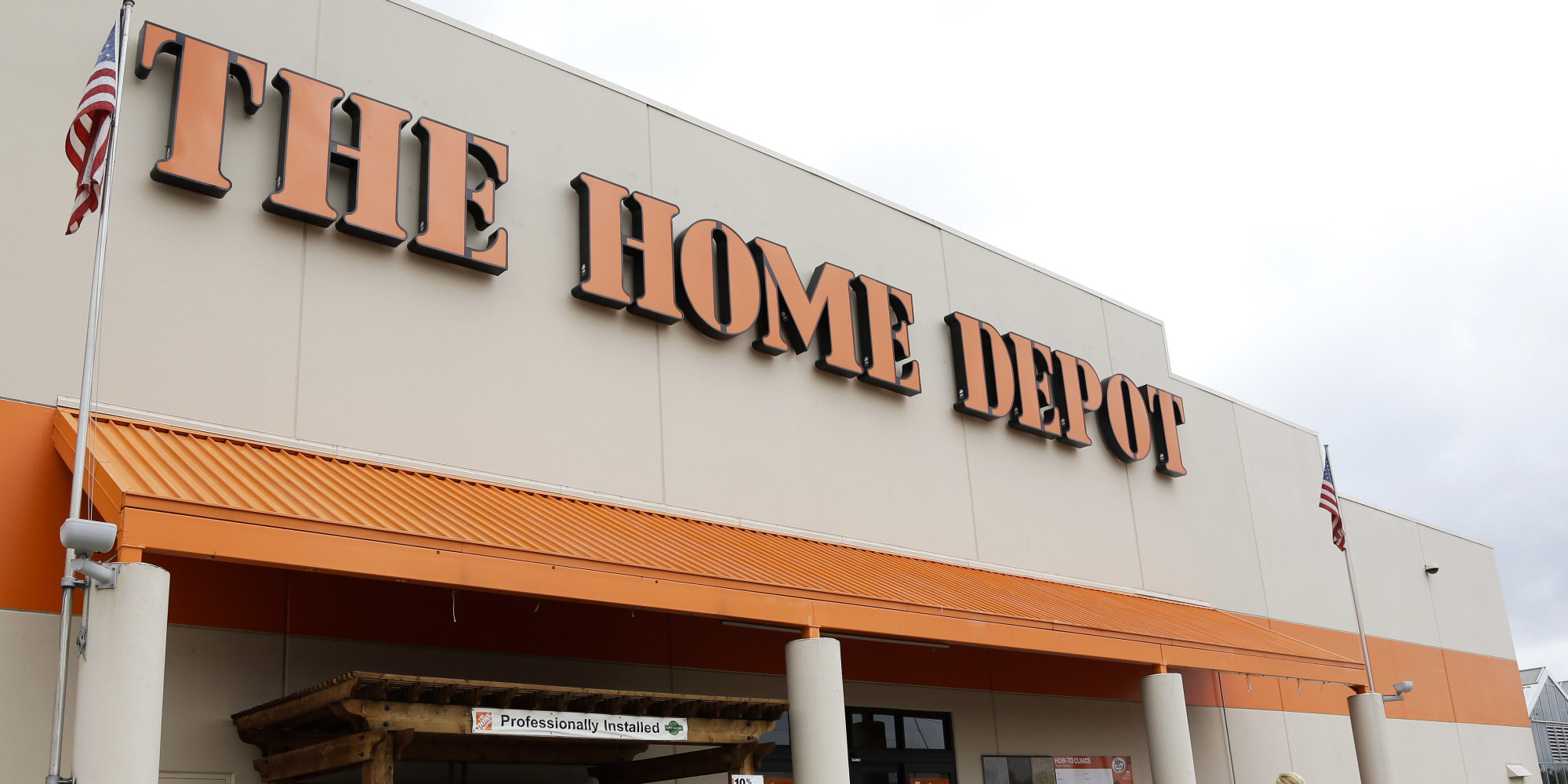Home Depot Hack Is Letting Criminals Drain Money From People's Bank Accounts | HuffPost Home Depot Hack Is Letting Criminals Drain Money From People's Bank Accounts | HuffPost
