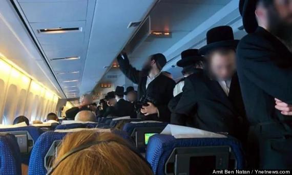 orthodox jews cause flight delay